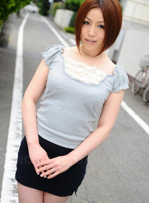 asian brunette hiromi tominaga japanese outdoor short hair wife 