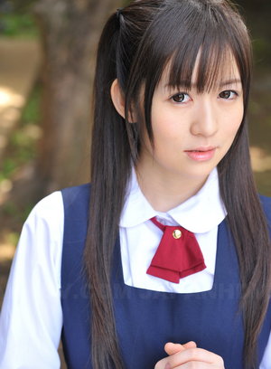 Japanese teeny darling Ai Uehara looks so sweet...